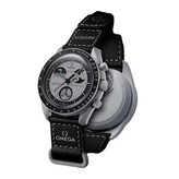 ساعت مچی امگا سواچ سه موتور فعال مدل MISSION TO THE EARTH – EARTHPHASE SO33M700
